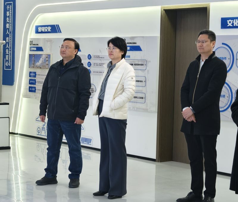 濮阳市工信局总经济师邱燕杰一行到公司调研